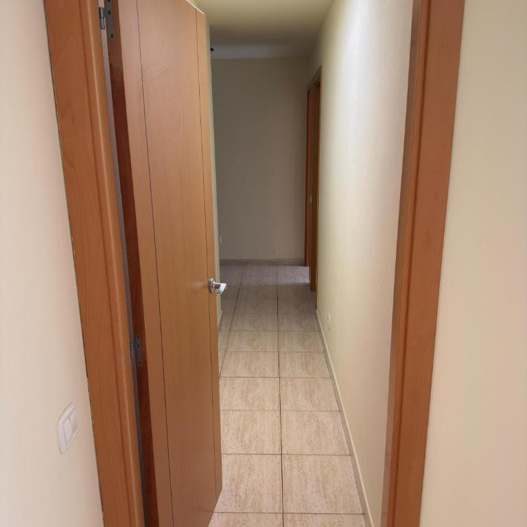 COZY MODERN 3 Bedroom Apartment - Three-Bedroom Apartment - High Floor - 13