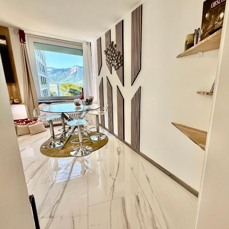13 Lake View, Family central modern app - Apartment - 1