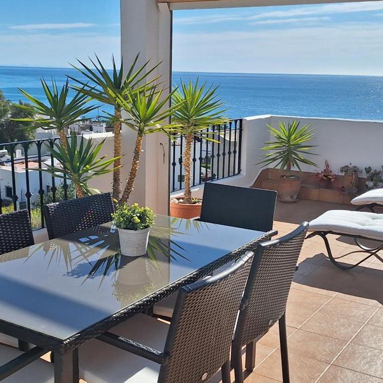 Bonitas vistas al mar y a la montaña - Apartamento de 2 dormitorios - 4