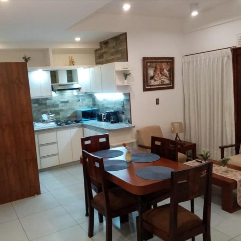 Lujoso departamento cerca la Plaza Principal - Apartamento de 2 dormitorios - 1