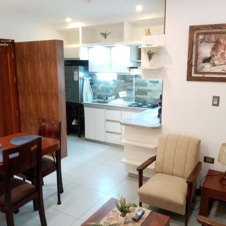 Lujoso departamento cerca la Plaza Principal - Apartamento de 2 dormitorios - 4