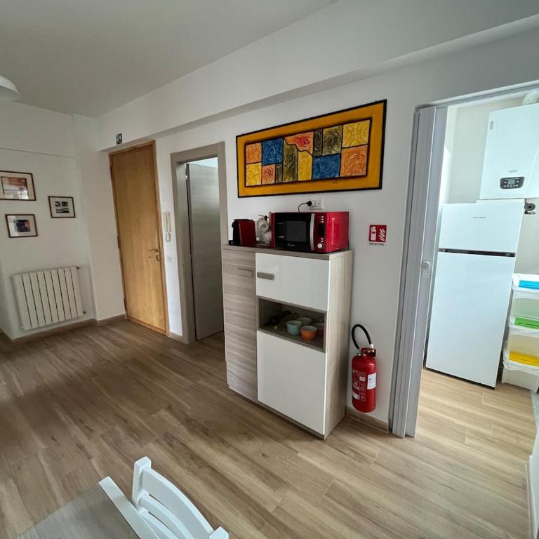 Tiburtina Family Apartment - Two-Bedroom Apartment with Balcony - 16