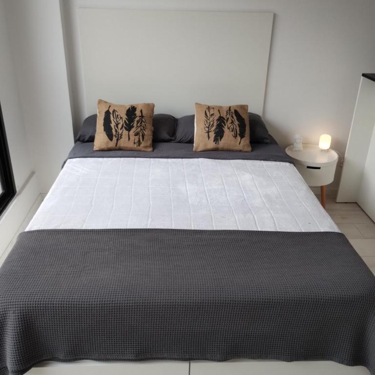 Monoambiente nuevo con terraza - Apartamento de 1 dormitorio - 2