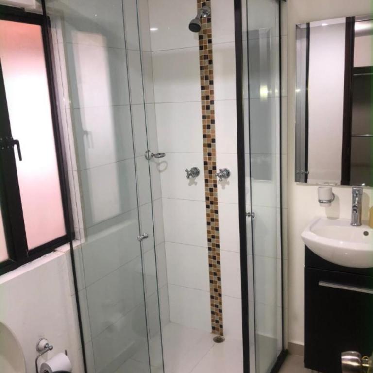 Apartamento familiar laureles 203 - Two-Bedroom Apartment - 5