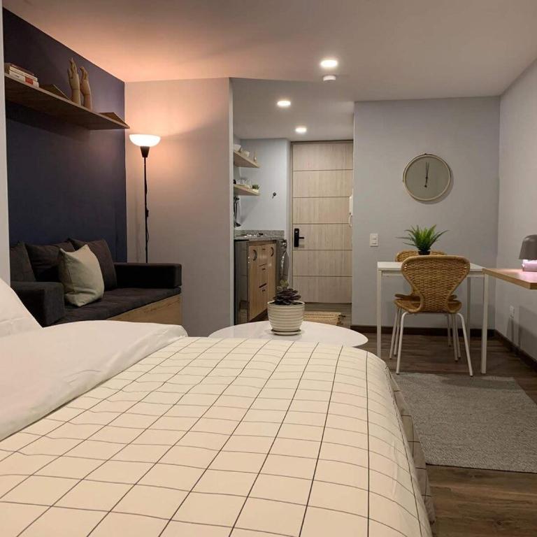 Cómodo loft con lavadora wifi y parking - Apartamento de 1 dormitorio - 14