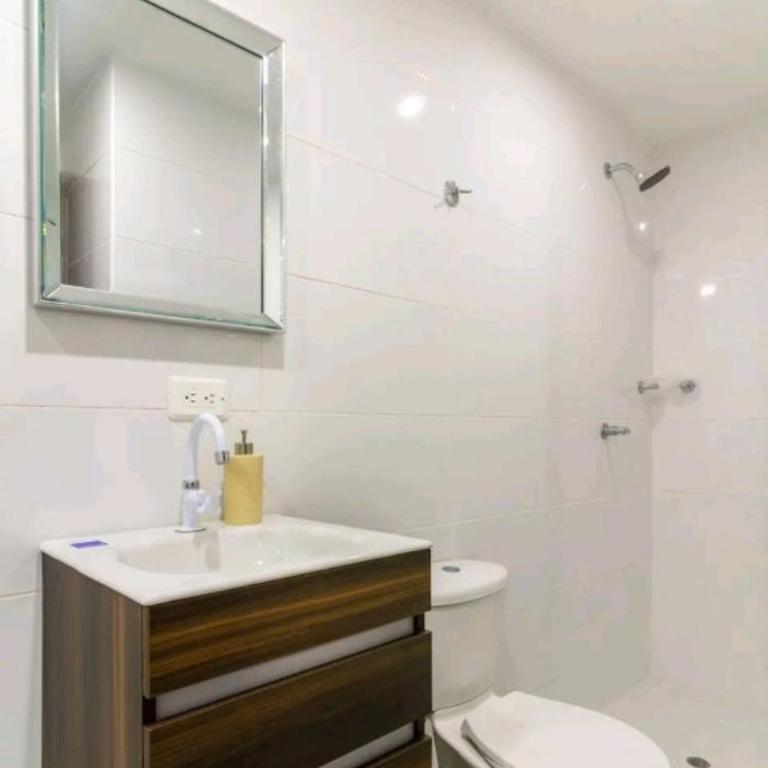 El Laguito Apartamento - Three-Bedroom Apartment - 6