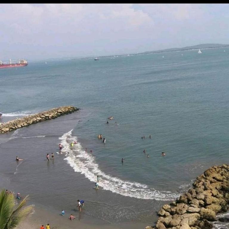El Laguito Apartamento - Three-Bedroom Apartment - 11