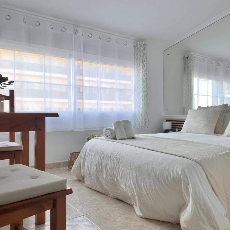 Cozy- 100m from the Beach with Pool & Perfect for2 - Apartamento de 1 dormitorio - 2