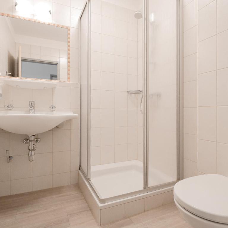 Frühstückspension Wernberg - Doppelzimmer mit Balkon - 1