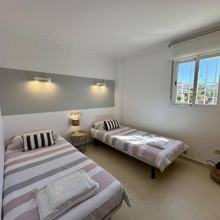 Apartamento Jardines PG018 - Two-Bedroom Apartment - 9
