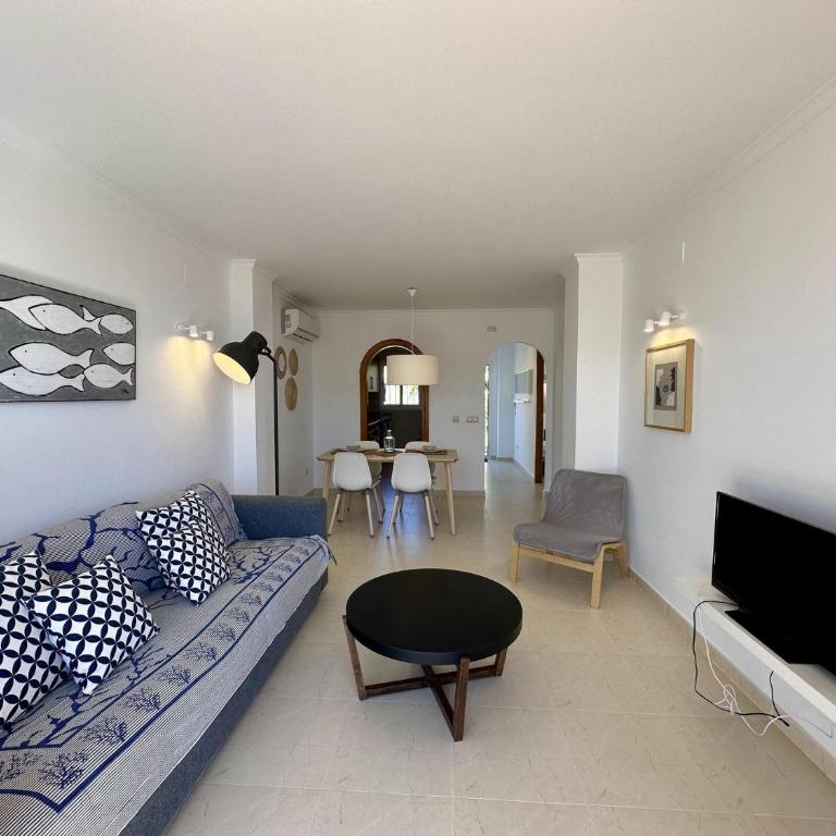 Apartamento Jardines PG018 - Two-Bedroom Apartment - 3