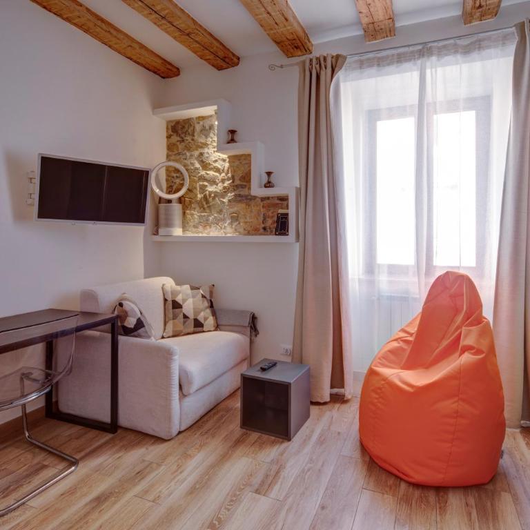 la Maison de Trieste Suite garage in centro 5 persone vicino Piazza Unità - Casa con 2 Camere da Letto - 14