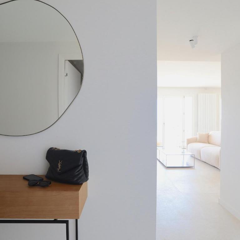 Luxury 2bedrms with SeaView CityCenter&Parking #4 - Appartement 2 Chambres avec Balcon et Vue sur la Mer - 2