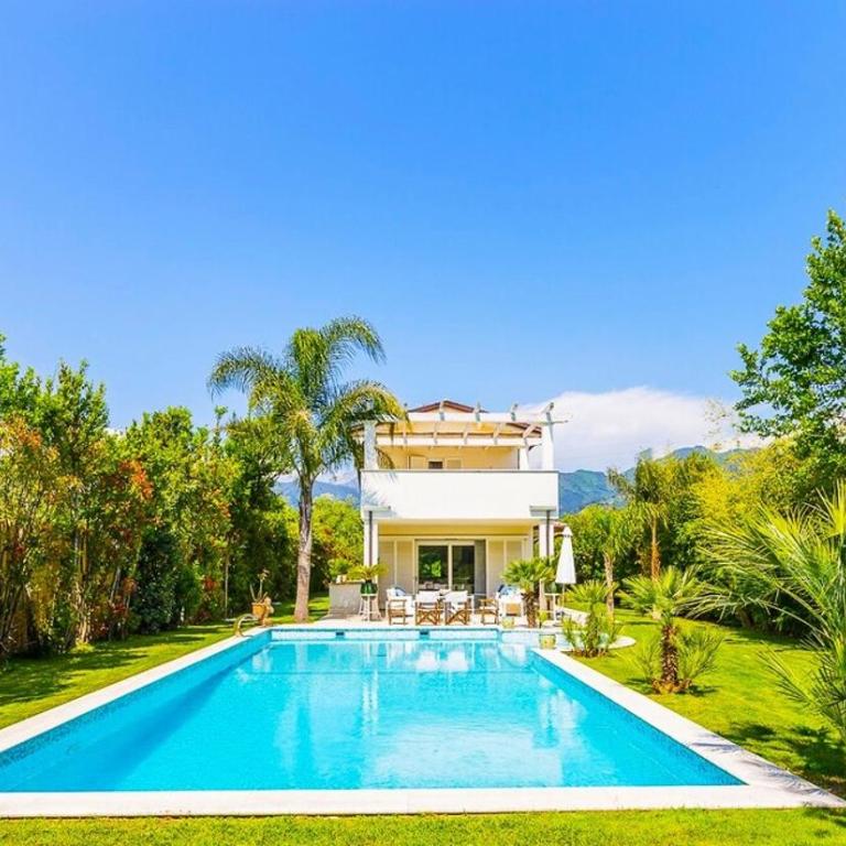-Villa with Swimming Pool Forte dei Marmi- - Villa - 1