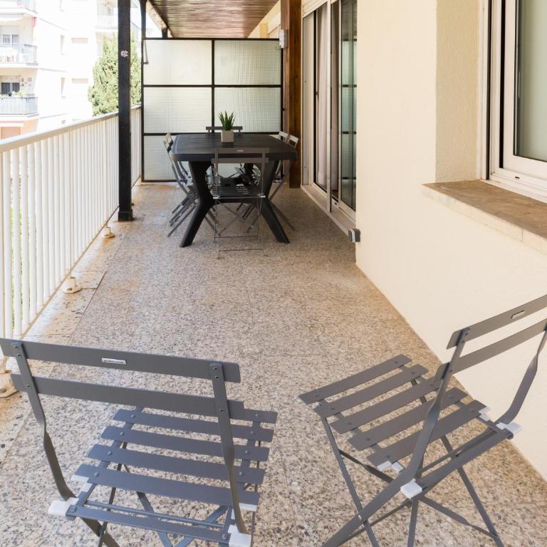 Apartamento con Piscina a 100 M de la playa - Apartamento de 3 dormitorios - 12