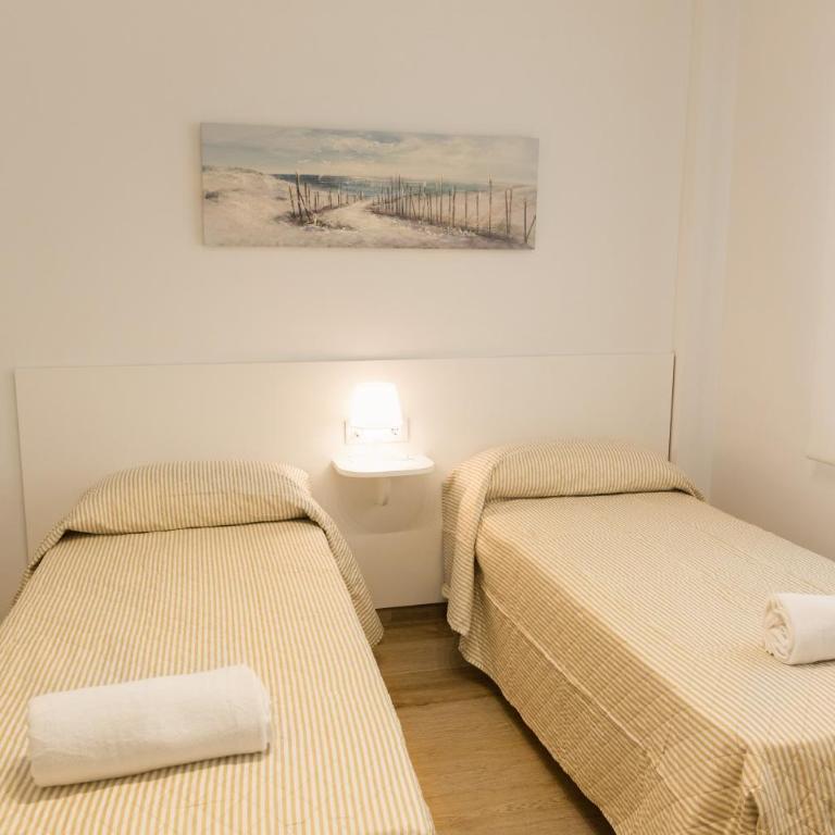 Apartamento con Piscina a 100 M de la playa - Apartamento de 3 dormitorios - 21