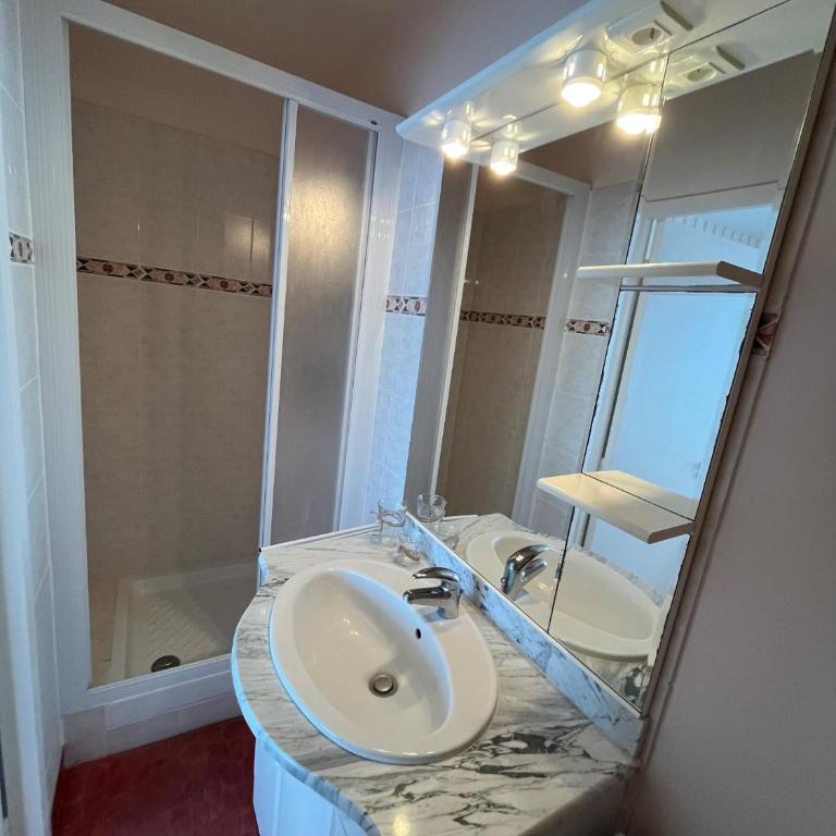 Le Remblai - One-Bedroom Apartment - Oceanfront - 11