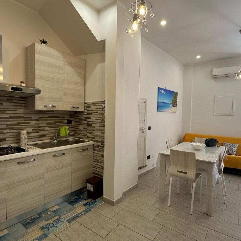 Il Delfino Apartment - Two-Bedroom Apartment - 9