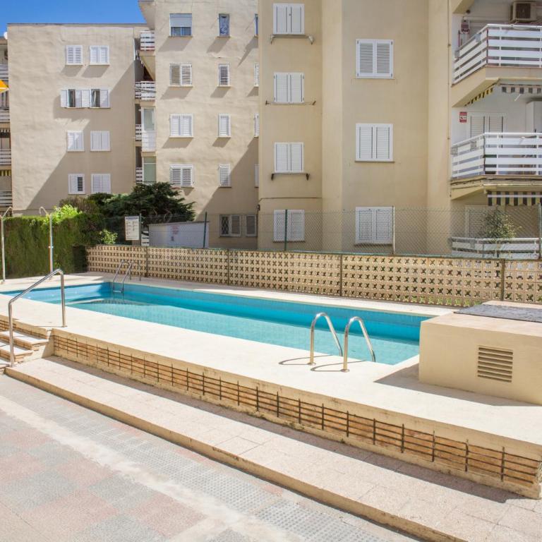 Apartamento con Piscina a 100 M de la playa - Apartamento de 3 dormitorios - 42