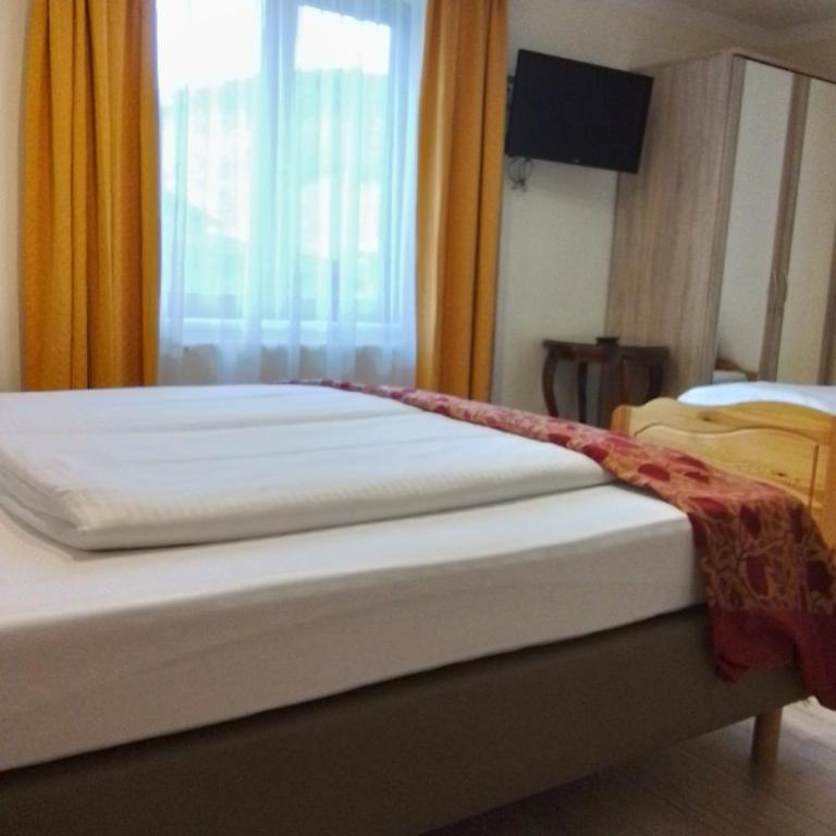 B&B Beretta - Comfort Dreibettzimmer mit Dusche - 2