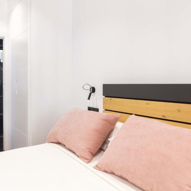 Un acogedor complejo compuesto de 5 apartamentos . - Apartamento con terraza - 11