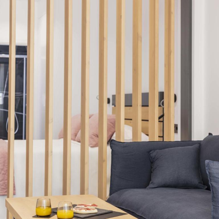 Un acogedor complejo compuesto de 5 apartamentos . - Apartamento con terraza - 1