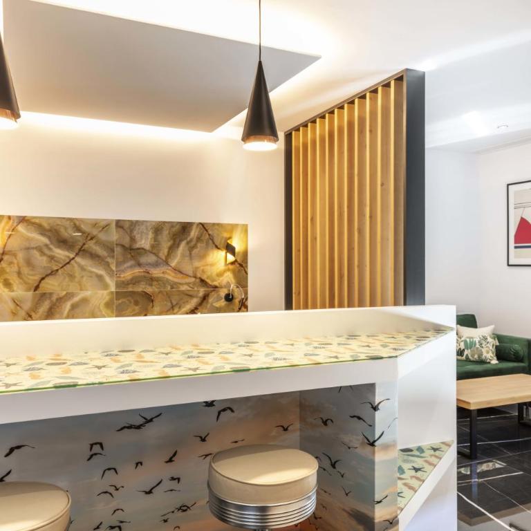 Un acogedor complejo compuesto de 5 apartamentos . - Apartamento de 1 dormitorio - 6