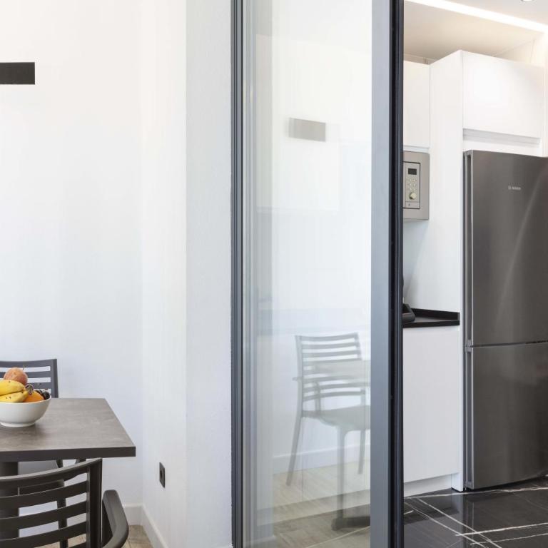 Un acogedor complejo compuesto de 5 apartamentos . - Apartamento con balcón - 13