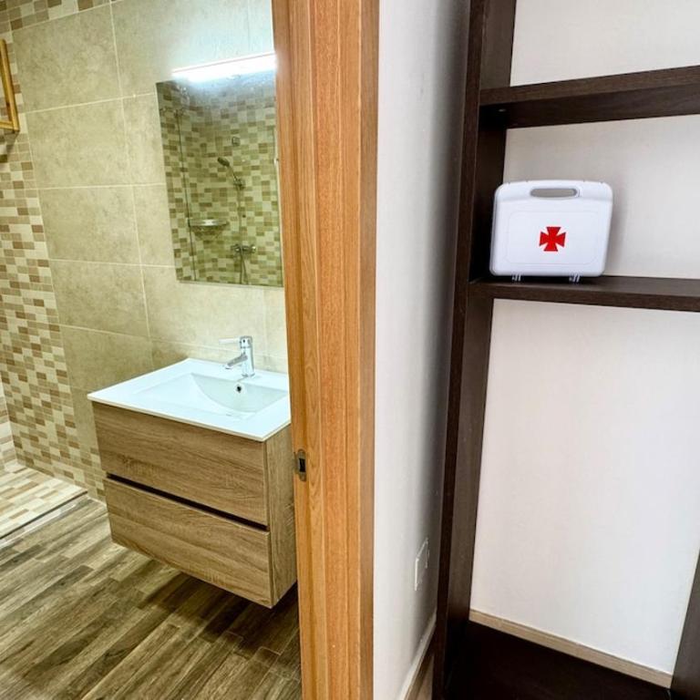 A 2 min de la playa Tren directo Nuevo y cómodo - Apartamento de 1 Dormitorio con balcón y vistas a la ciudad - 19