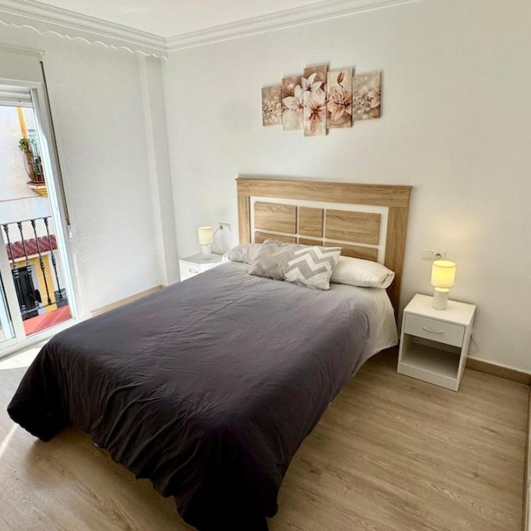 A 2 min de la playa Tren directo Nuevo y cómodo - Apartamento de 1 Dormitorio con balcón y vistas a la ciudad - 1