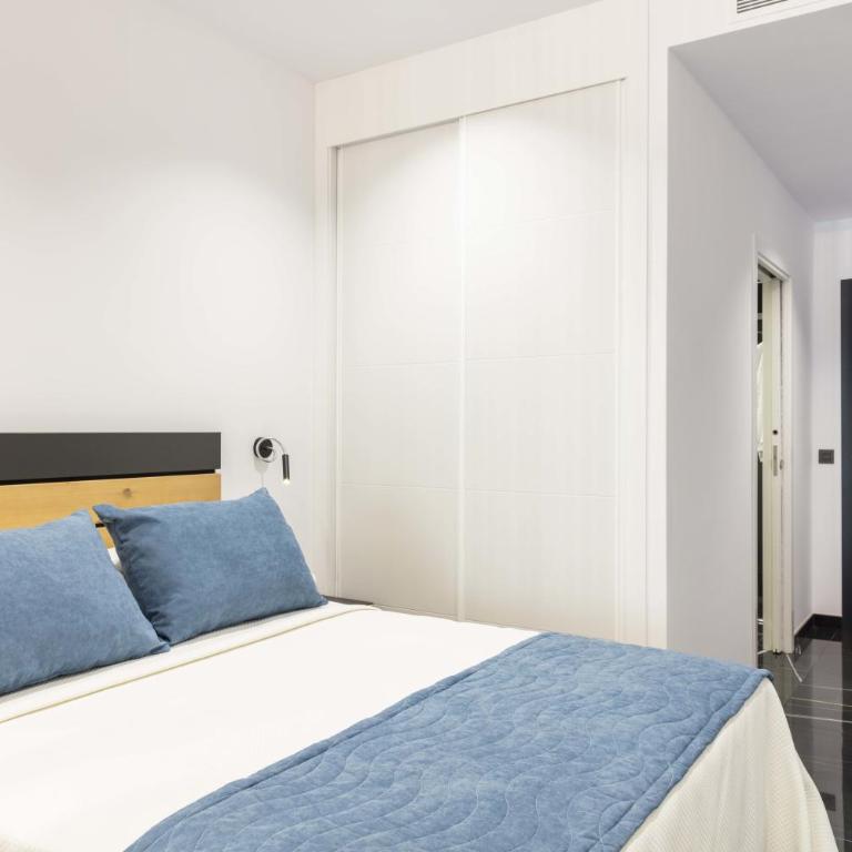 Un acogedor complejo compuesto de 5 apartamentos . - Apartamento de 1 dormitorio con terraza - 17