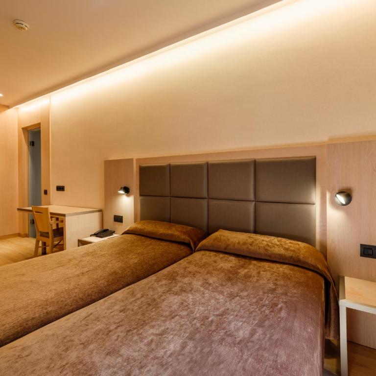 Barcelona House - Double or Twin Room - 13
