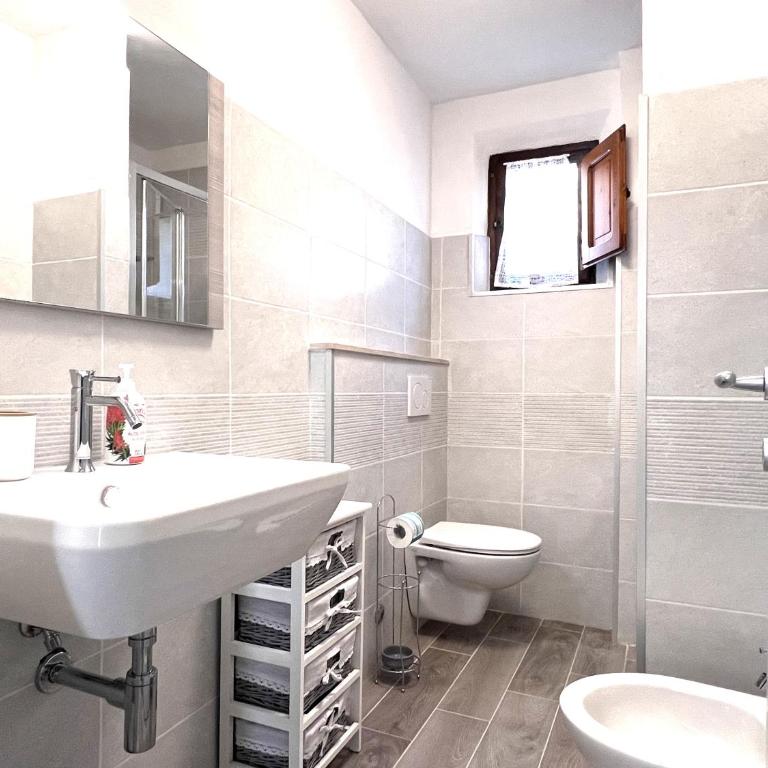Ortensia-central apartment with terrace - Two-Bedroom Apartment - 11