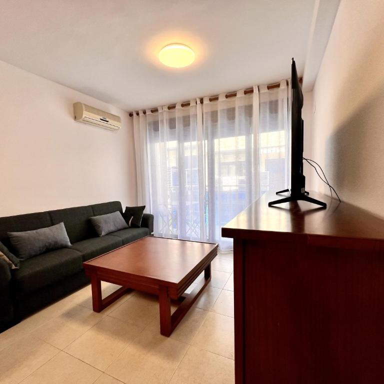 Mestral B - Cómodo apartamento en el centro - Apartamento - 2