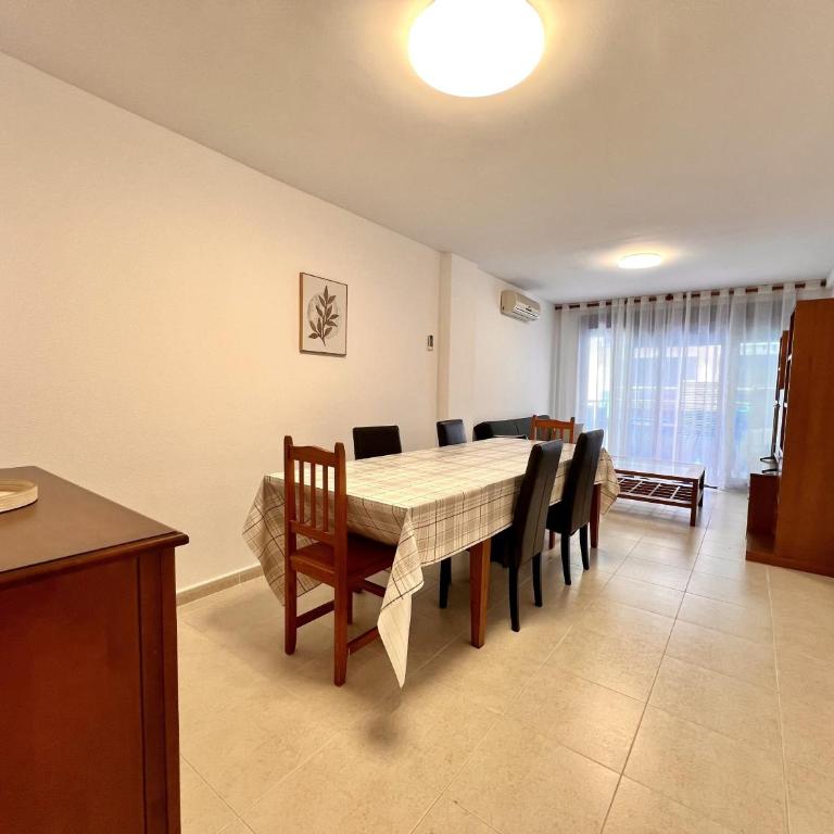 Mestral - cómodo apartamento en el centro - Apartamento - 4