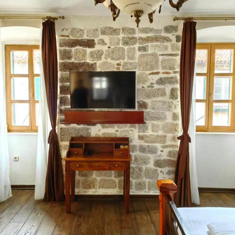 Captain Studio - Studio Apartment with King Bed - 17