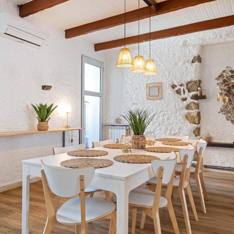 Maison de ville familiale, 5 chambres, terrasse, à 20 minutes du centre ville - Maison 5 Chambres - 29