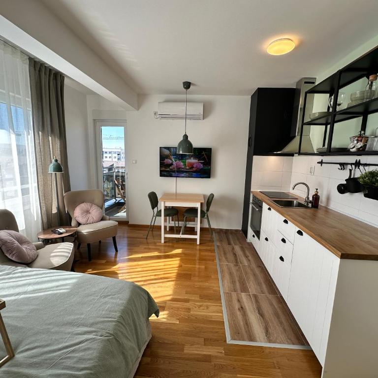 Studio Mint&White Borik - Studio Apartman - 13