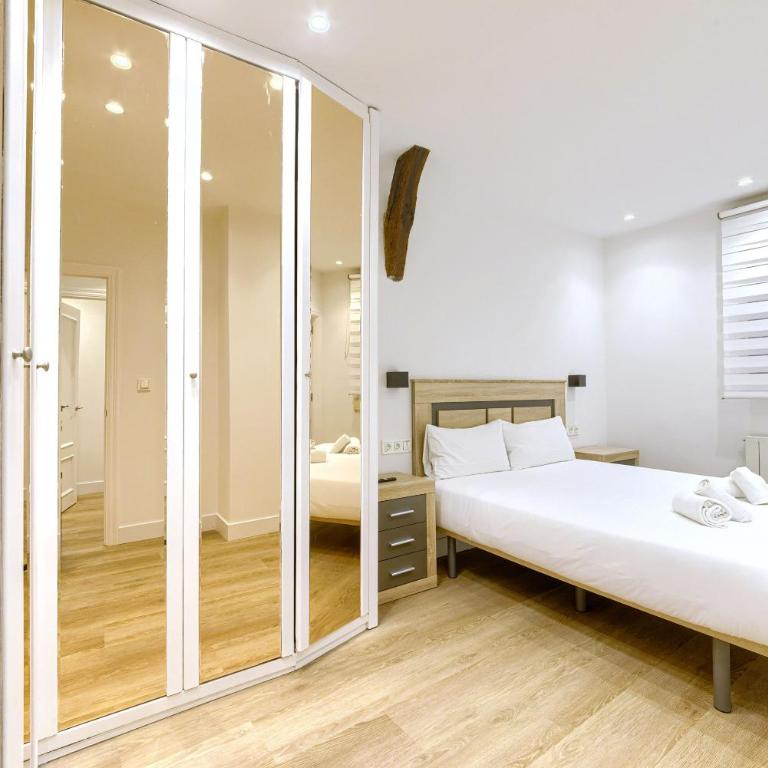 Old Town Carniceria Vieja by Next Stop Bilbao - Three-Bedroom Apartment - 20