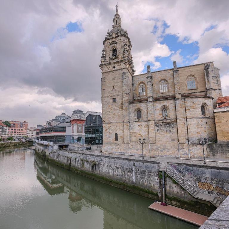 Old Town Carniceria Vieja by Next Stop Bilbao - Three-Bedroom Apartment - 33