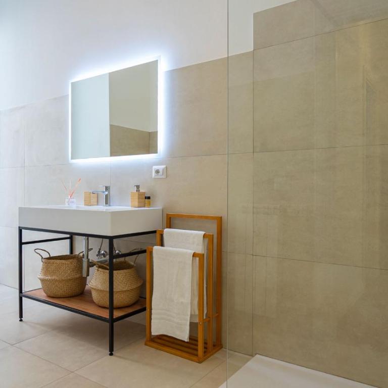 Domus Re di Roma Design Suite - Appartamento con 3 Camere da Letto - 8