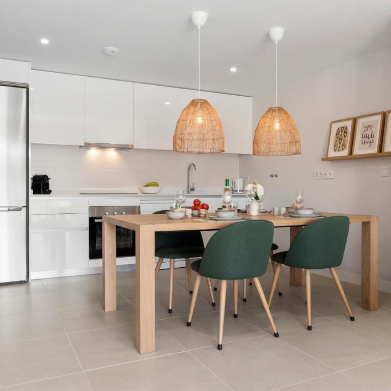 Aranya Garden View - Golf & Beach Escape - Two-Bedroom Apartment with Garden View - 9