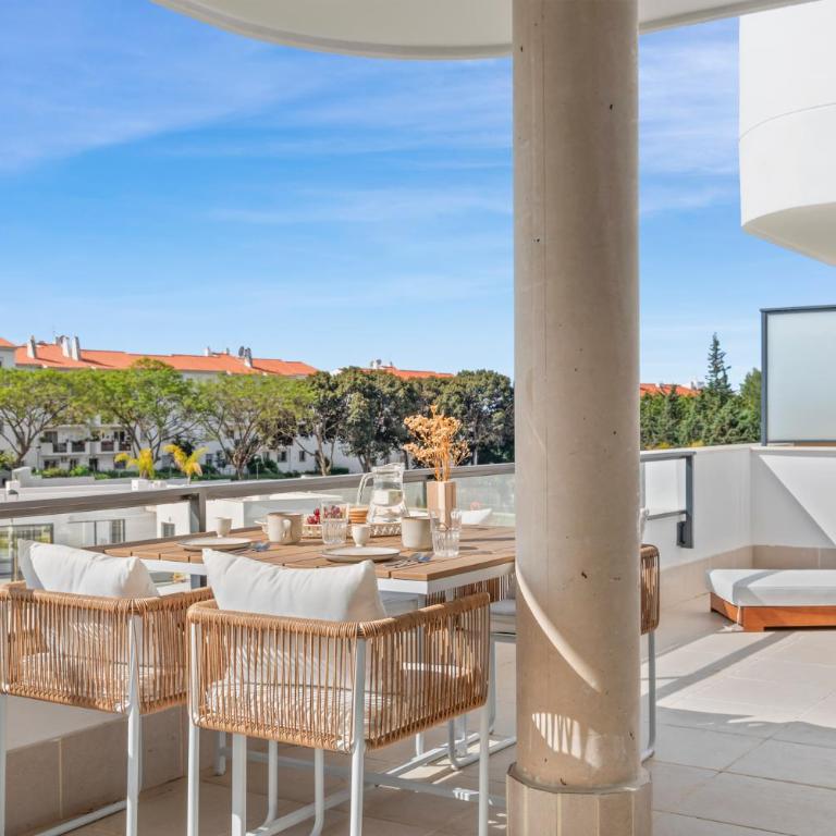 Aranya Garden View - Golf & Beach Escape - Two-Bedroom Apartment with Garden View - 13