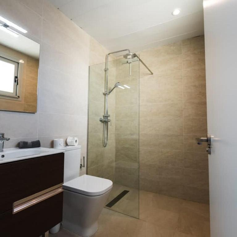 Lovely villa with uninterrupted sea view - Villa - 22