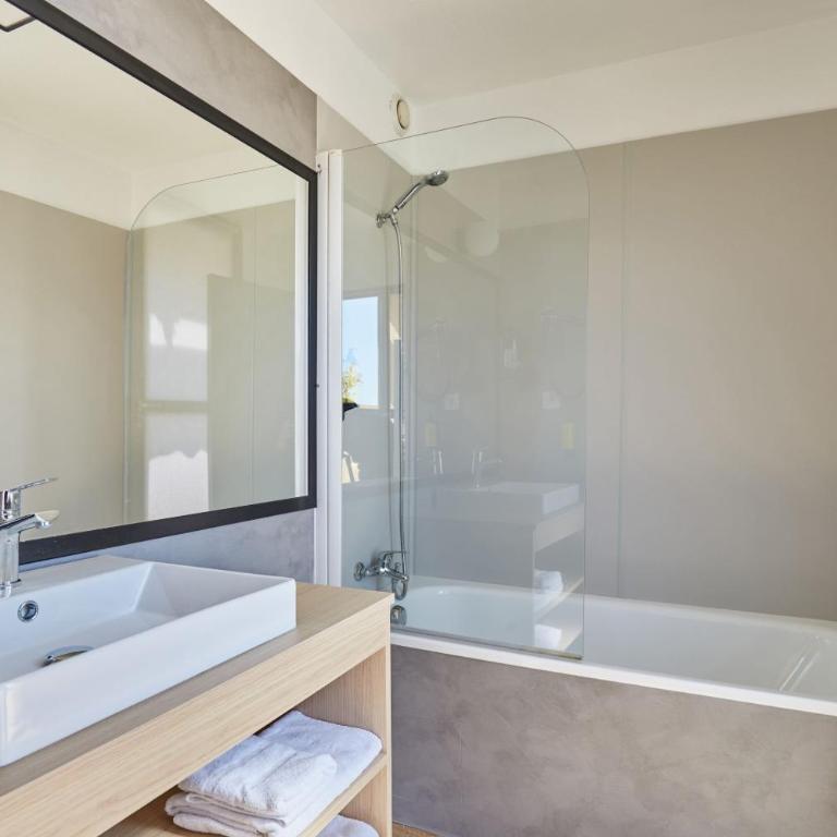 Appart'hôtel Odalys City - Aix en Provence Centre Rotonde - Les Floridianes - Studio Supérieur avec Terrasse (2 Personnes) - 17