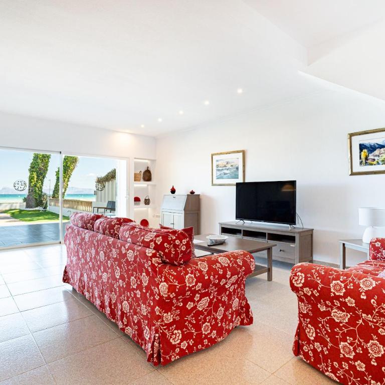 Villa Garballons 9 Alcudia - Sea Front by PriorityVillas - Villa - 9