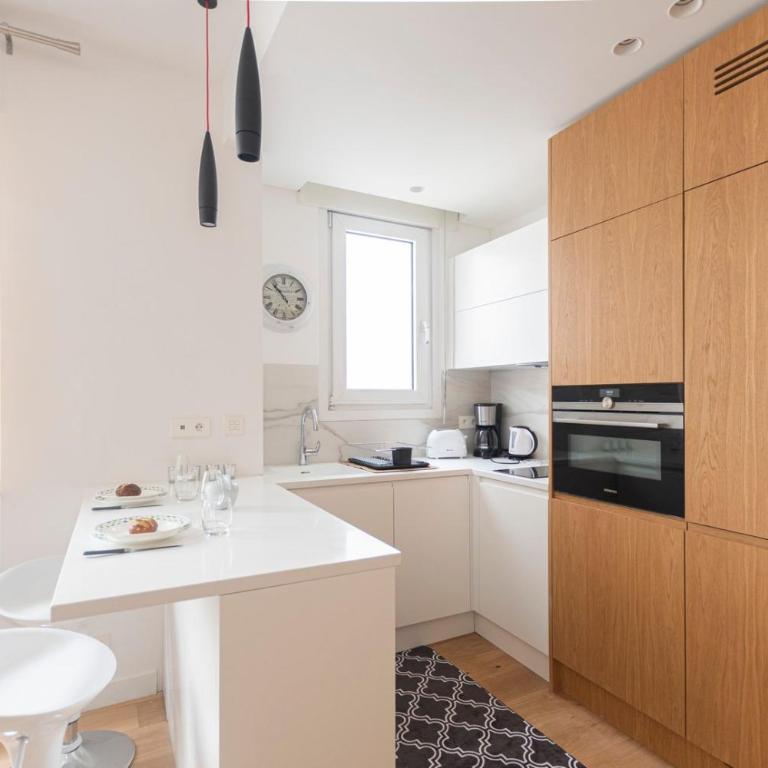 GuestReady - Elegant Escape near Plaza Athénée - One-Bedroom Apartment - 12
