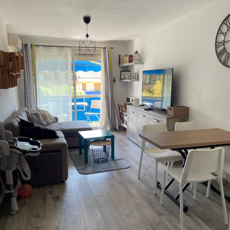 charmant appartement 3 pièces - Two-Bedroom Apartment - 1