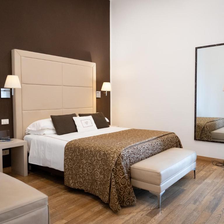 Suite 70 Luxury Collection - Camera Matrimoniale - 7