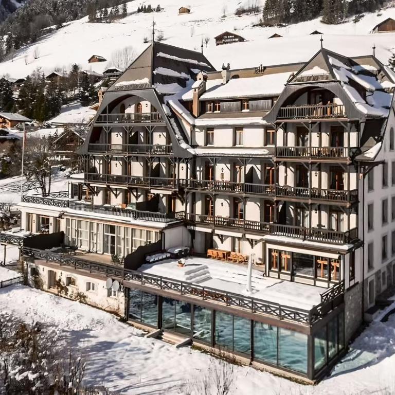 Luxury Apartment, Panoramic Mountain Views, 5 Star Spa Facilities - 3 Bedroom - Apartment - 16